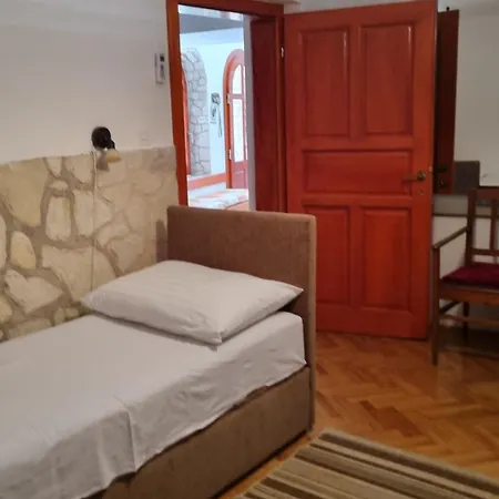 Dalmatian Stone House Per Kovic *