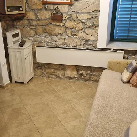 Dalmatian Stone House Per Kovic Villa